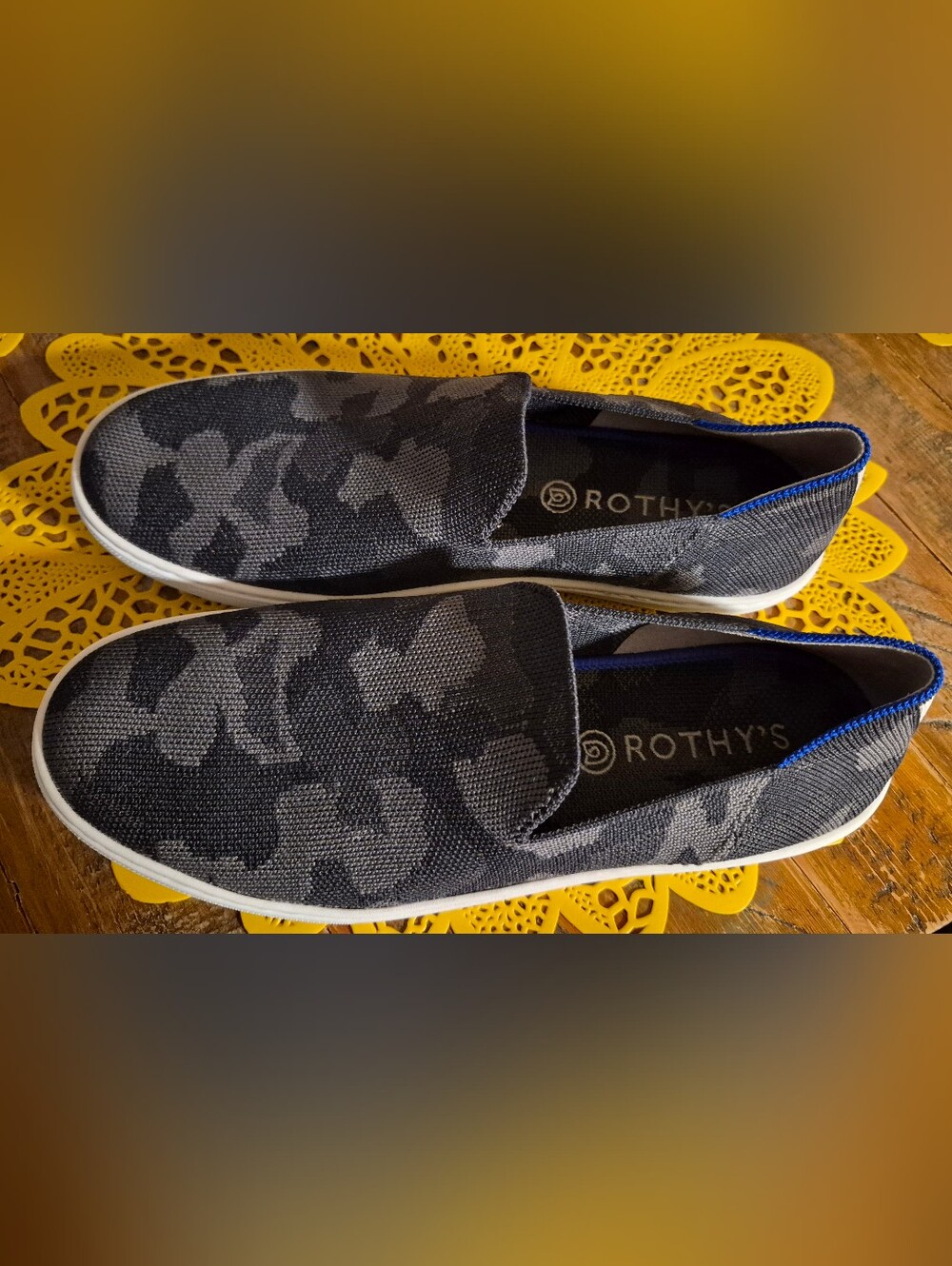 Rothy's The Original Slip On Sneaker Gray Camo Women Size 9.5 - Picture 4 of 10